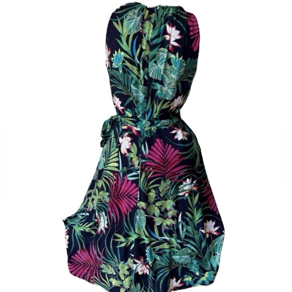 Tahari Floral Dress sz. 4 - Picture 2 of 3